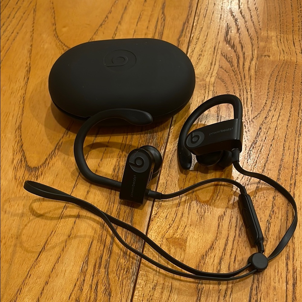 Beats PowerBeats3 Black Wireless Earphones